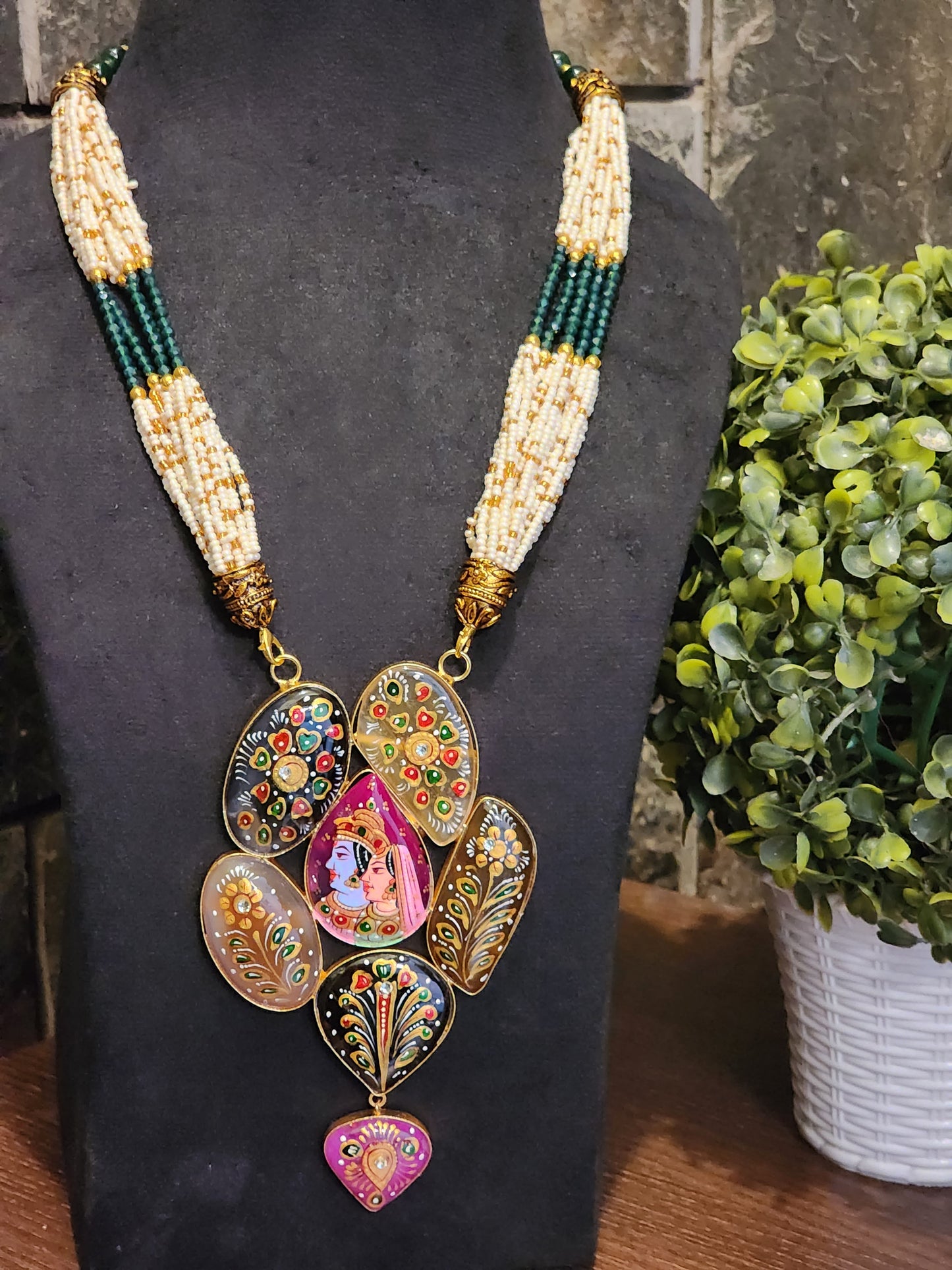 Tanjore Pendant set