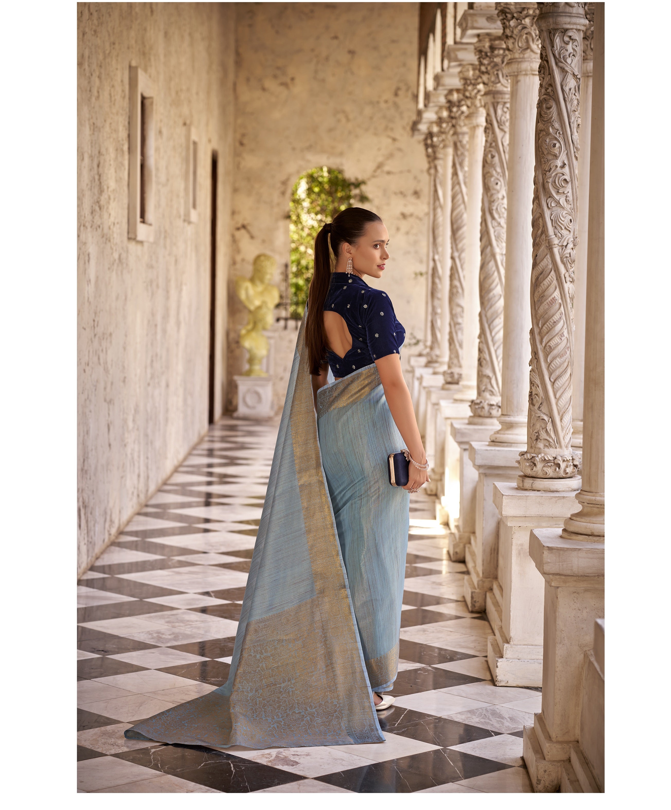 Unveiling the Grace of Tissue Linen Saree A Perfect Blend of Tradition & Elegance