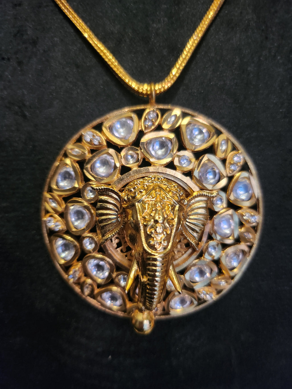 Kundan Ganpati Pendant
