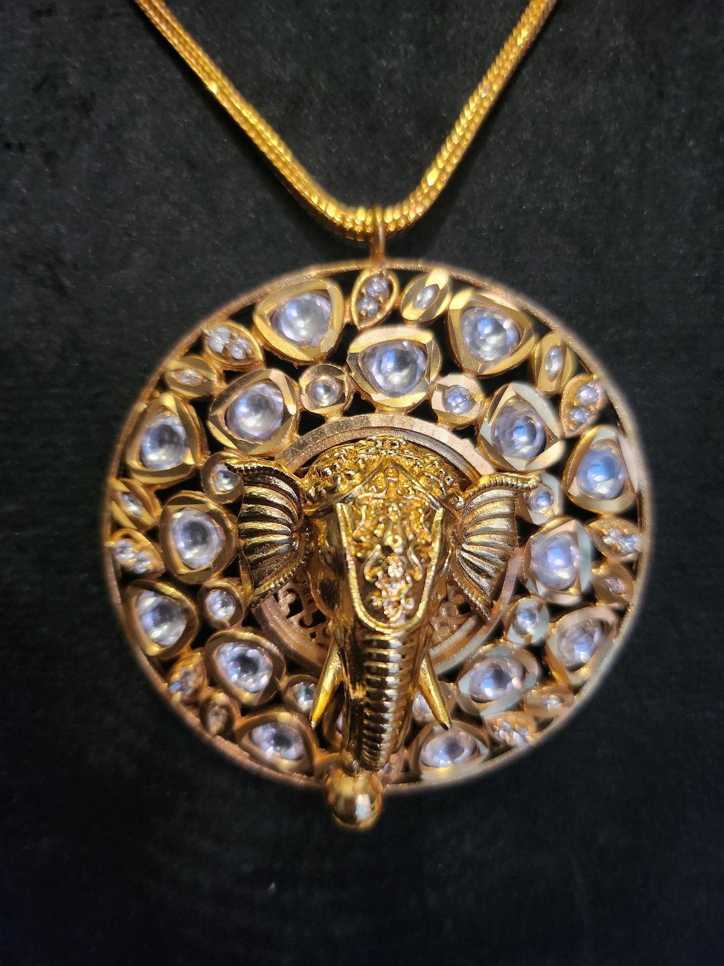 Kundan Ganpati Pendant