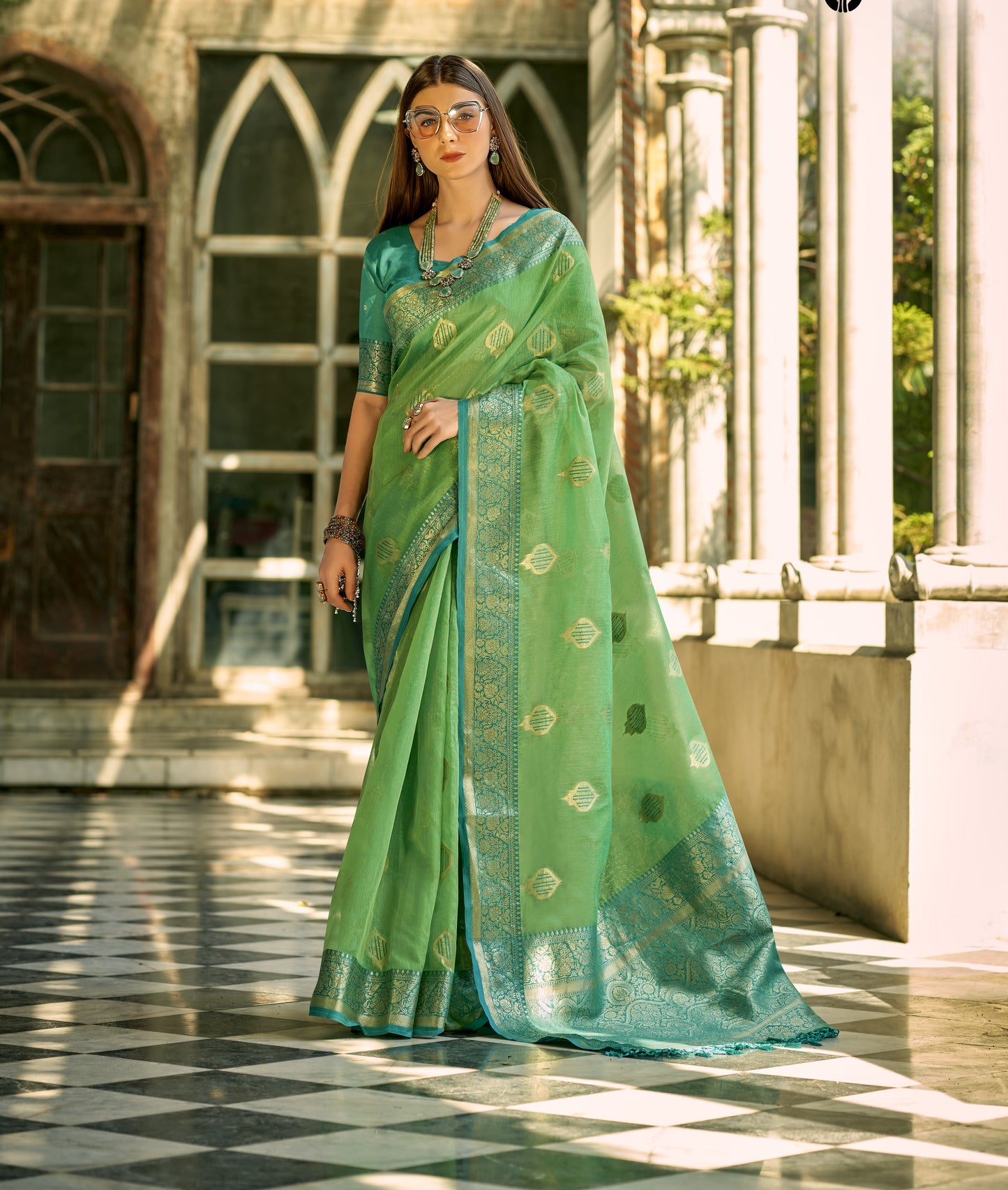 The Timeless Beauty of Tissue Silk Saree Perfect for Weddings & Festivals