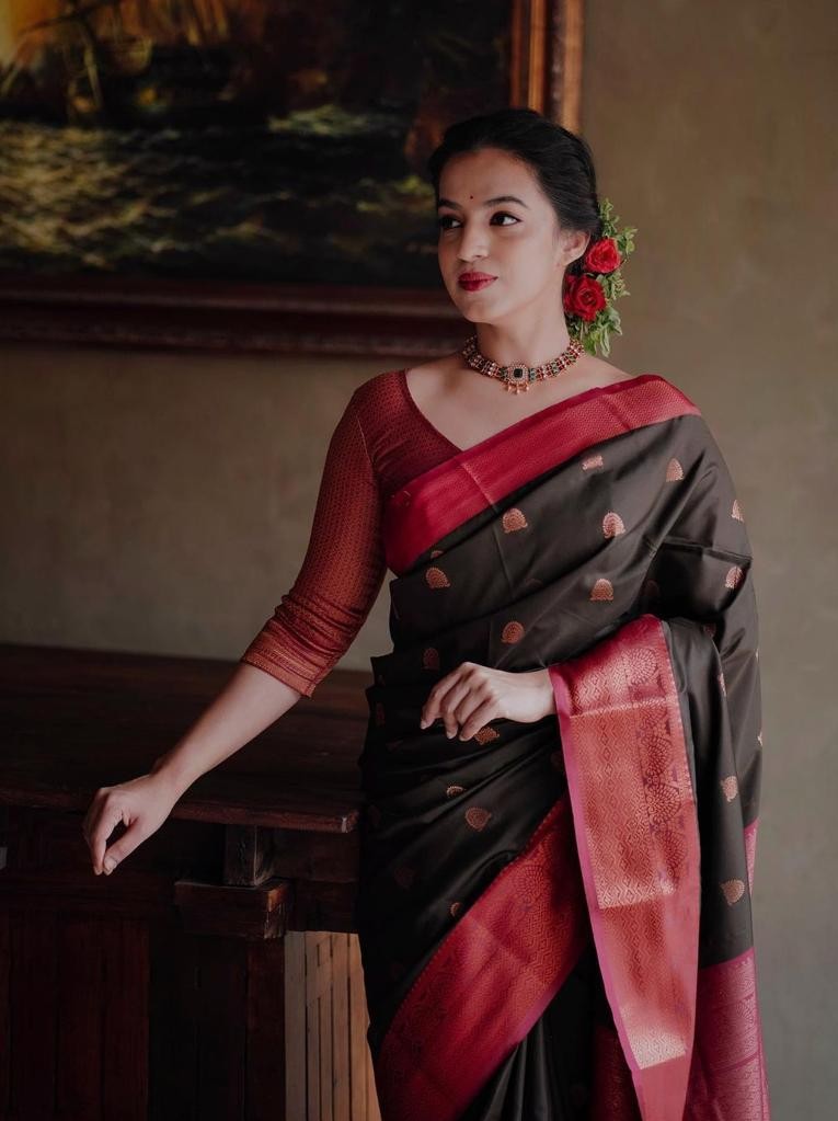 Semi Silk Kanjeevaram Elegant Design Saree