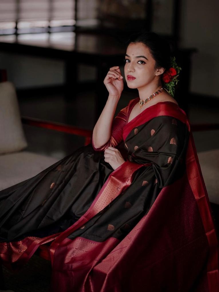 Semi Silk Kanjeevaram Elegant Design Saree