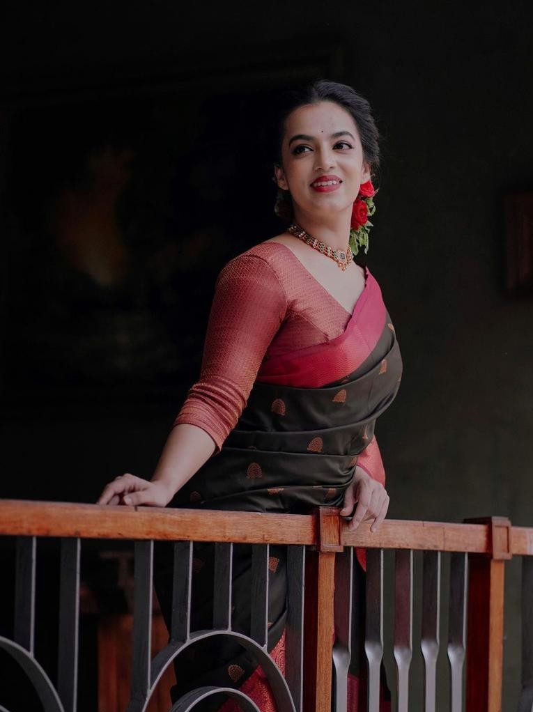 Semi Silk Kanjeevaram Elegant Design Saree