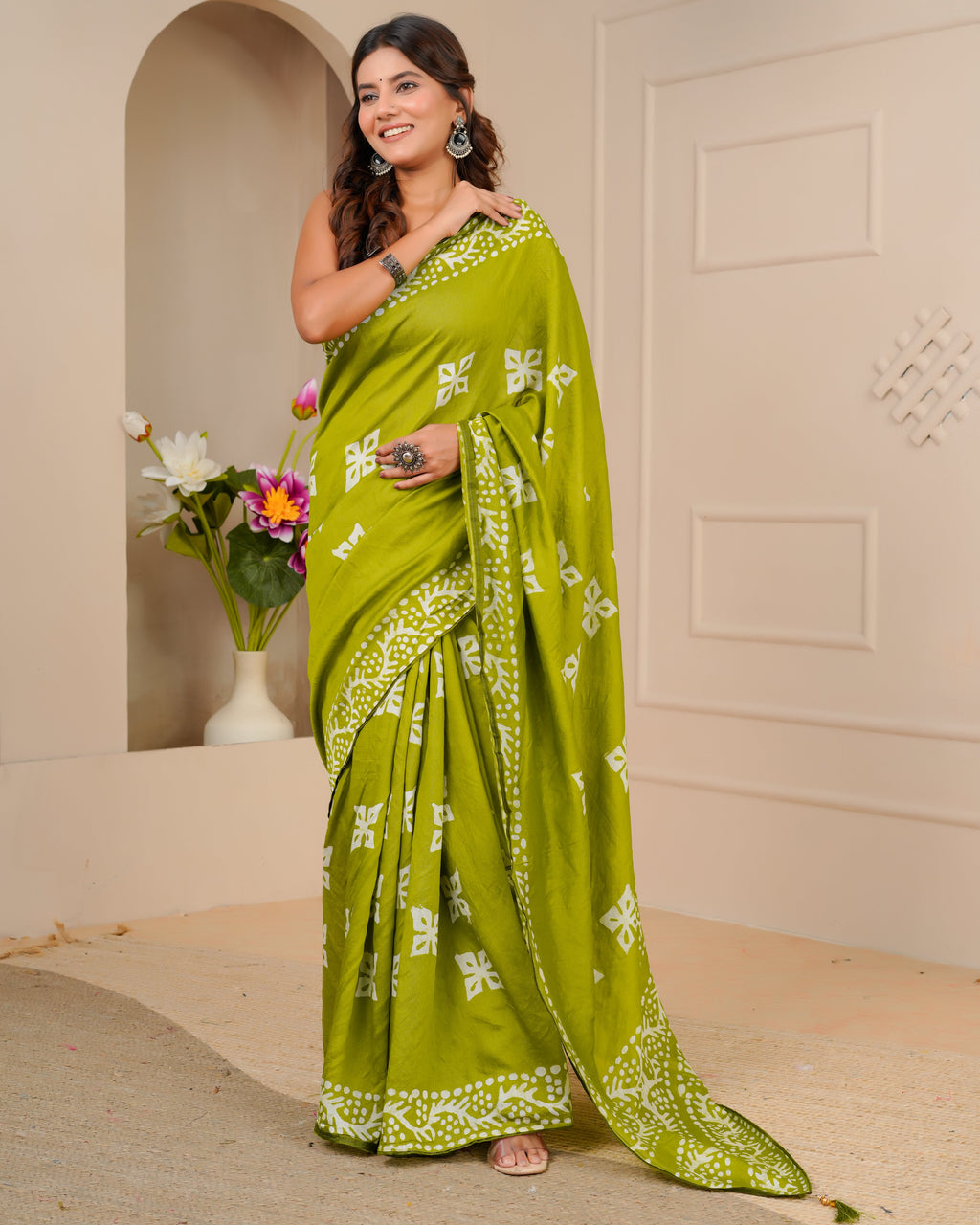 Women's Batik Printed Mulmul Cotton Silk Saree with Contrast Border (Mehendi Green)