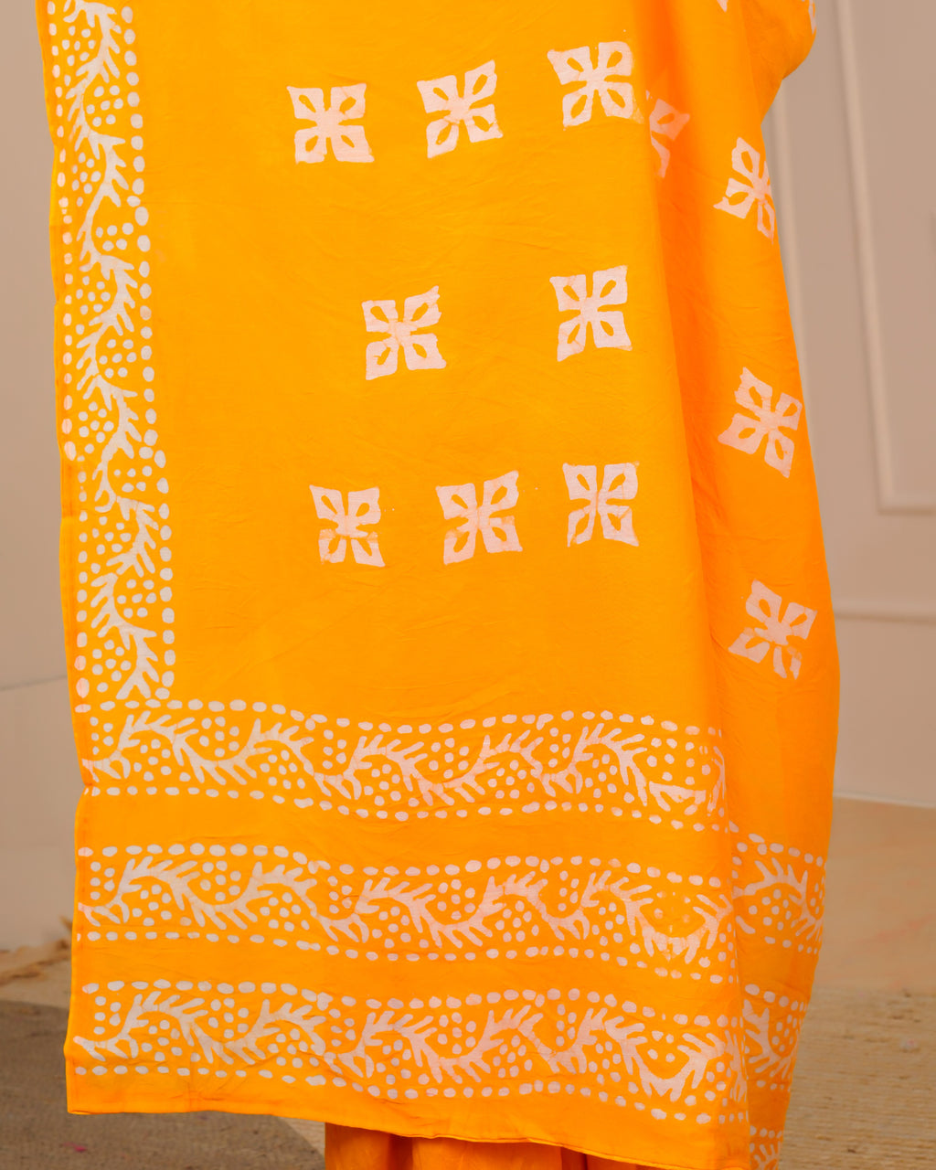 gid://shopify/Product/15453143466299
