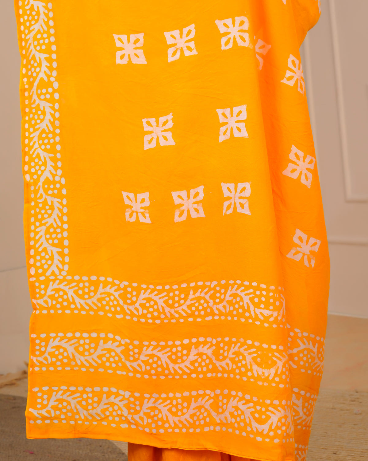 gid://shopify/Product/15453143466299