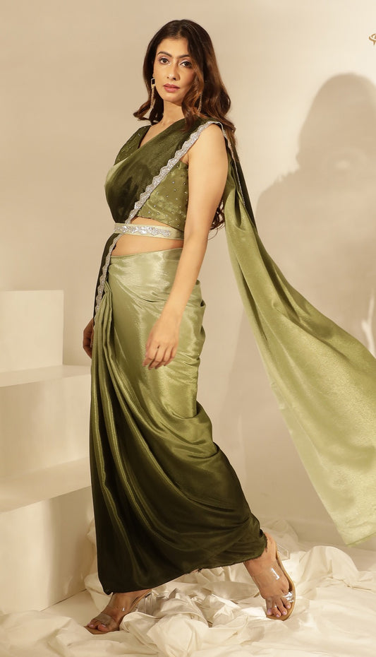 Buy Stunning Ombre Saree with Belt Modern Elegance Meets Traditional Charm