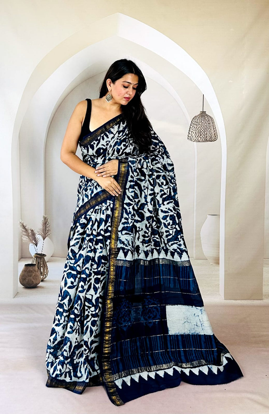 Indigo Vana Jaal Hand Block Printed Maheshwari Silk Saree 1084
