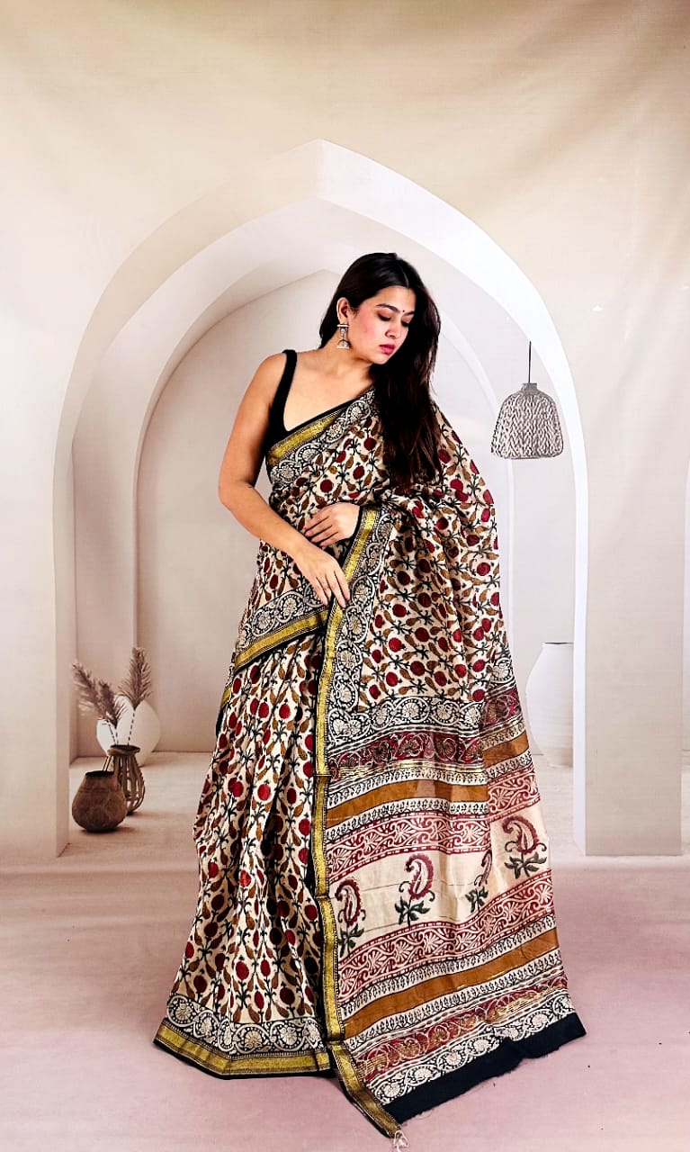 Traditional Hand Block Printed Maheshwari Silk Saree in Gulaabi Chalk