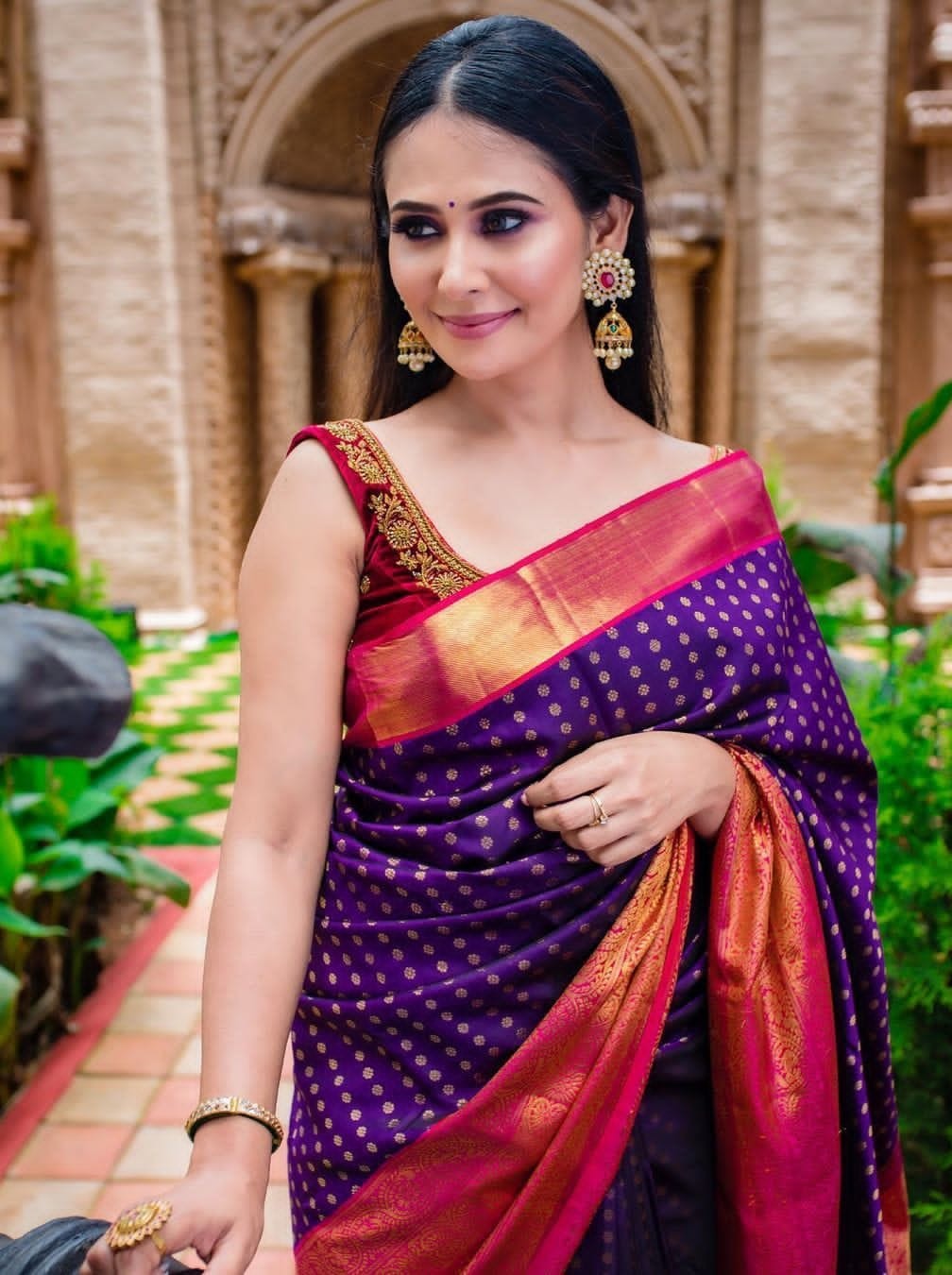 Semi Silk Kanjeevaram Elegant Design Saree