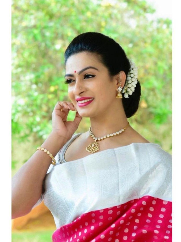Semi Silk Kanjeevaram Elegant Design Saree