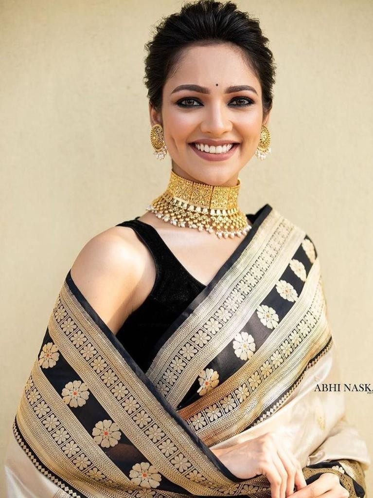 Semi Silk Kanjeevaram Elegant Design Saree