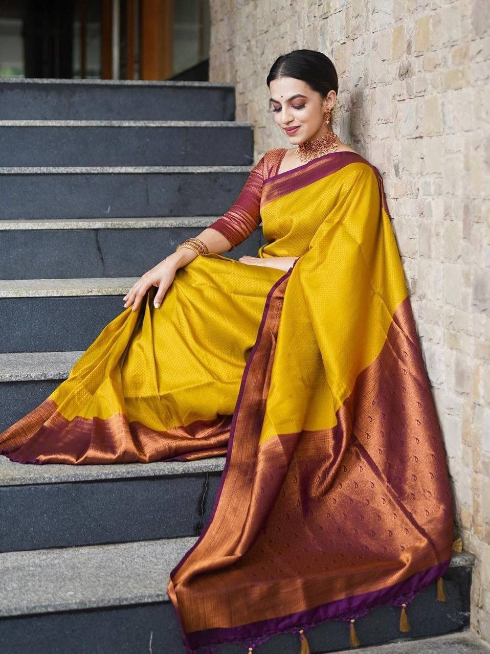 Semi Silk Kanjeevaram Elegant Design Saree