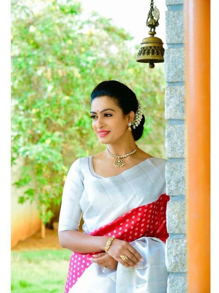 Semi Silk Kanjeevaram Elegant Design Saree