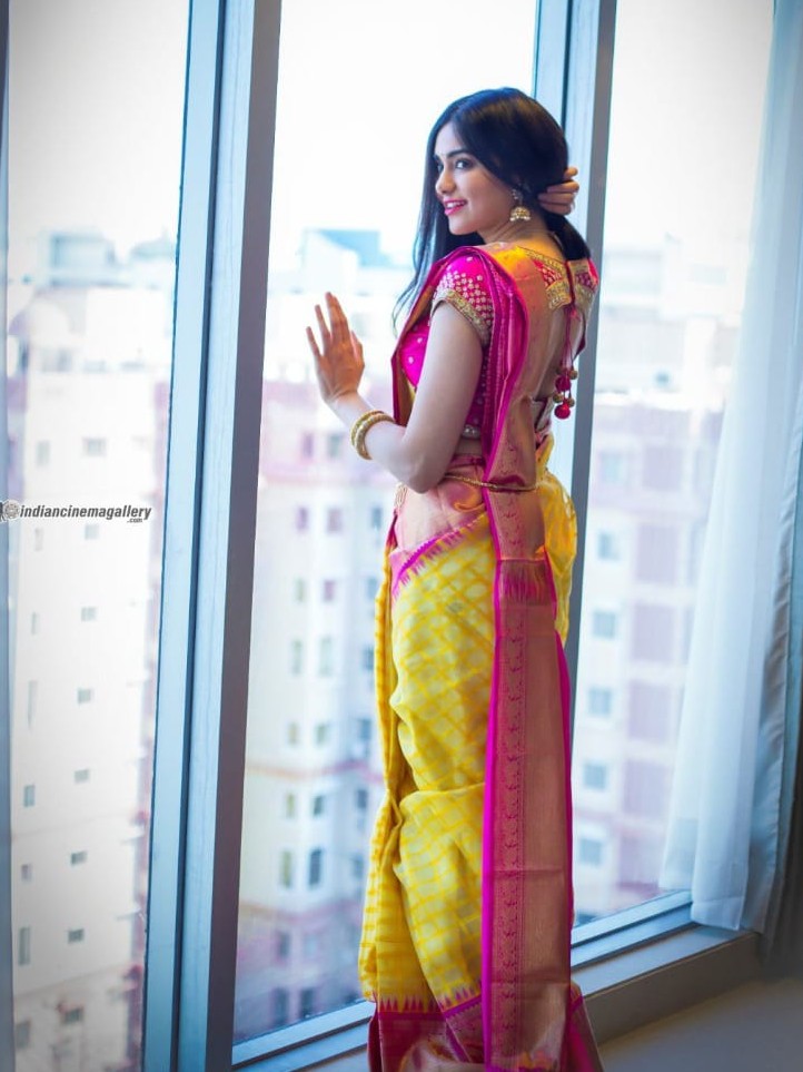 Semi Silk Kanjeevaram Elegant Design Saree