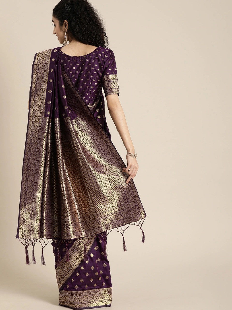 Semi Silk Kanjeevaram Elegant Design Saree