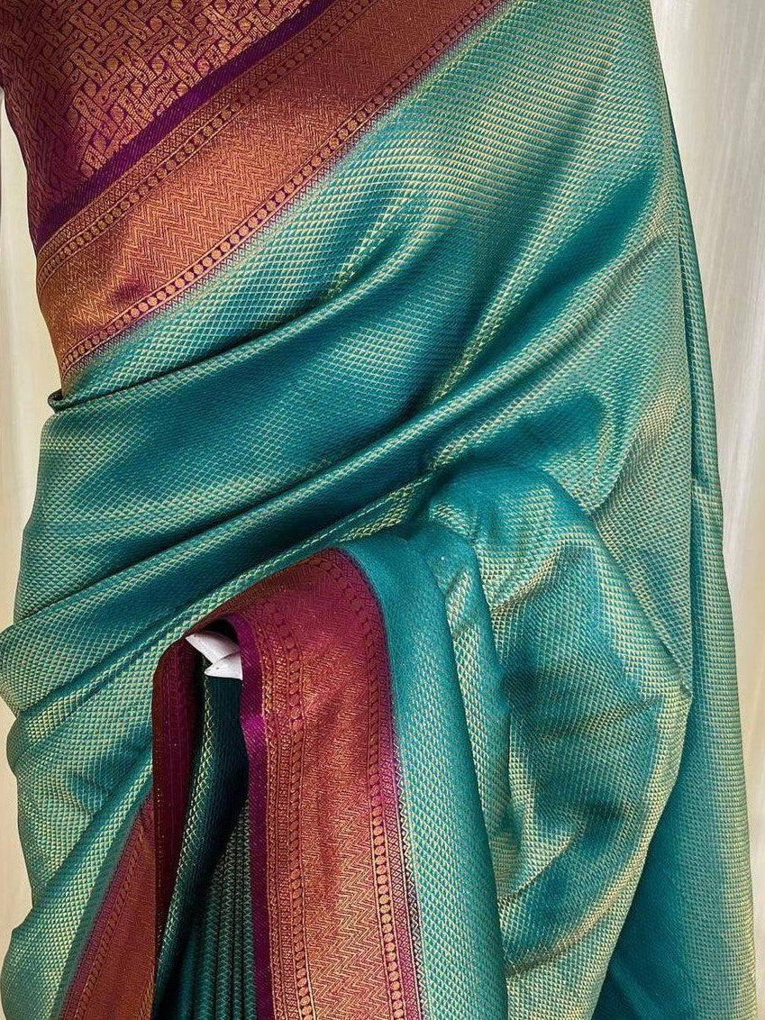 Semi Silk Kanjeevaram Saree in Graceful Design