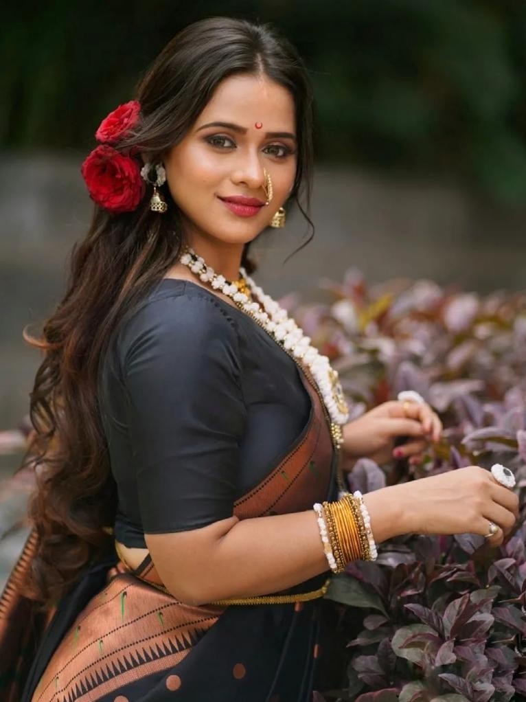Semi Silk Kanjeevaram Elegant Design Saree