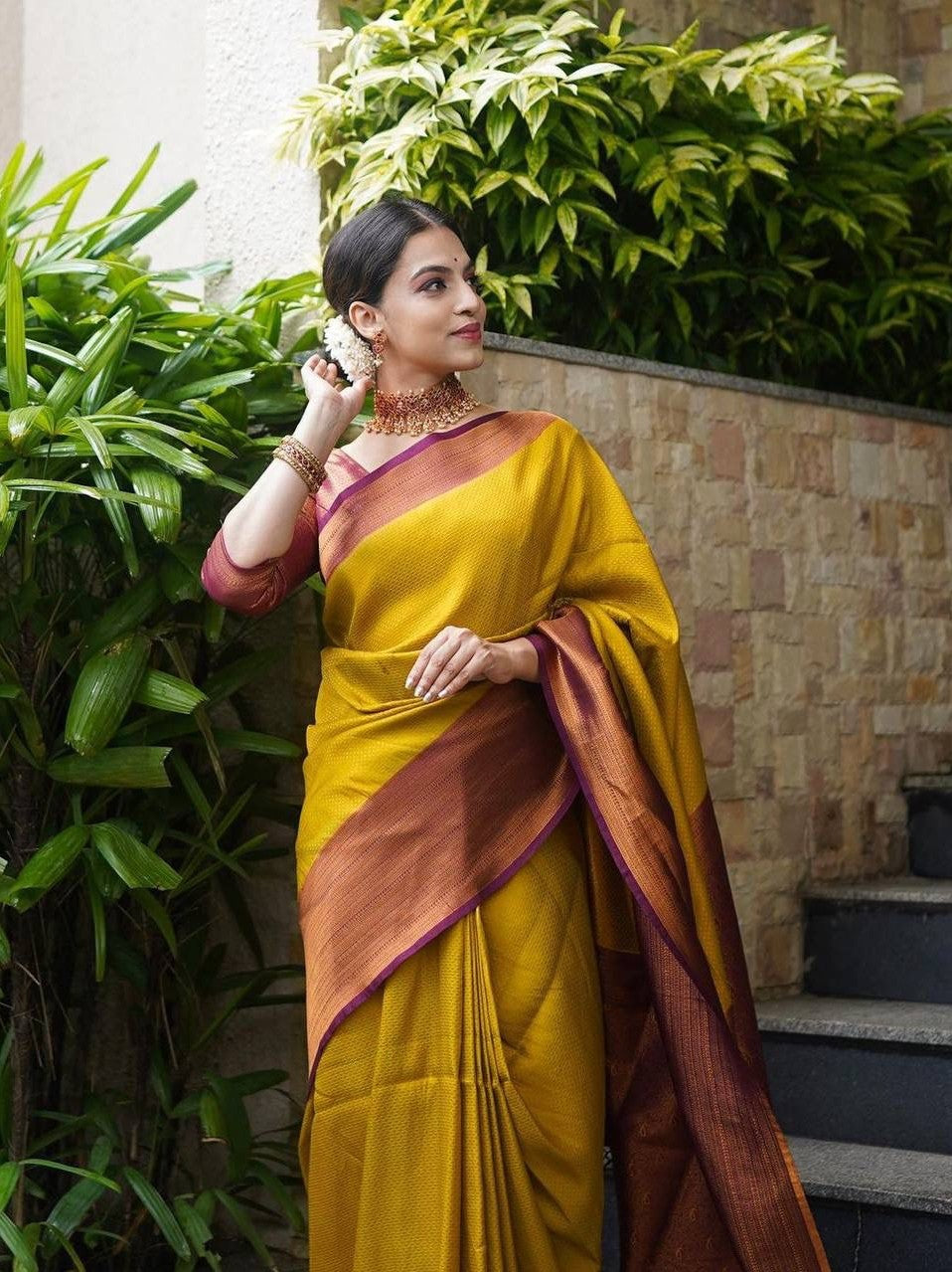 Semi Silk Kanjeevaram Elegant Design Saree