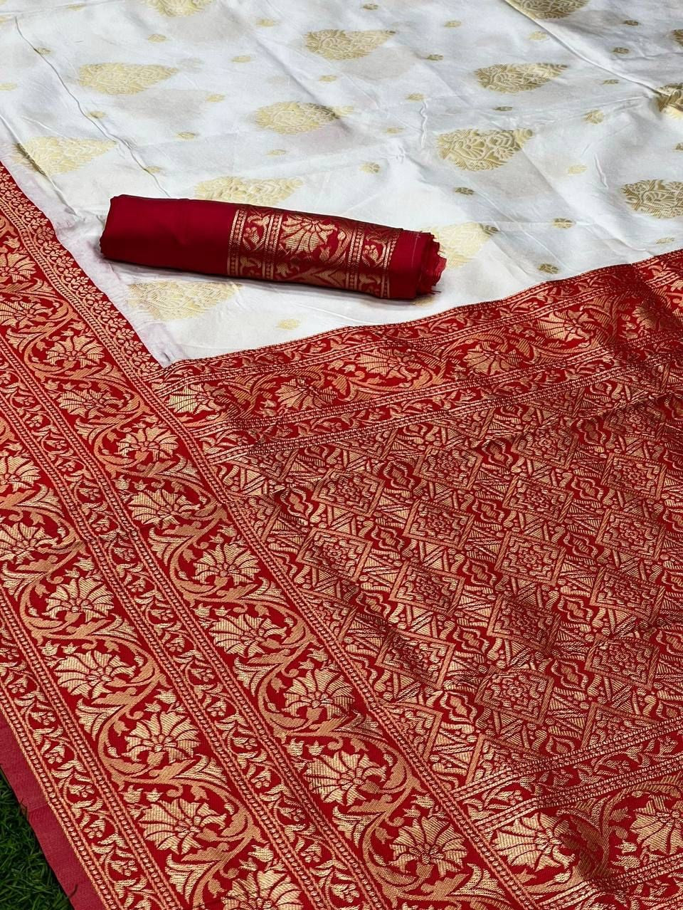Semi Silk Kanjeevaram Elegant Design Saree