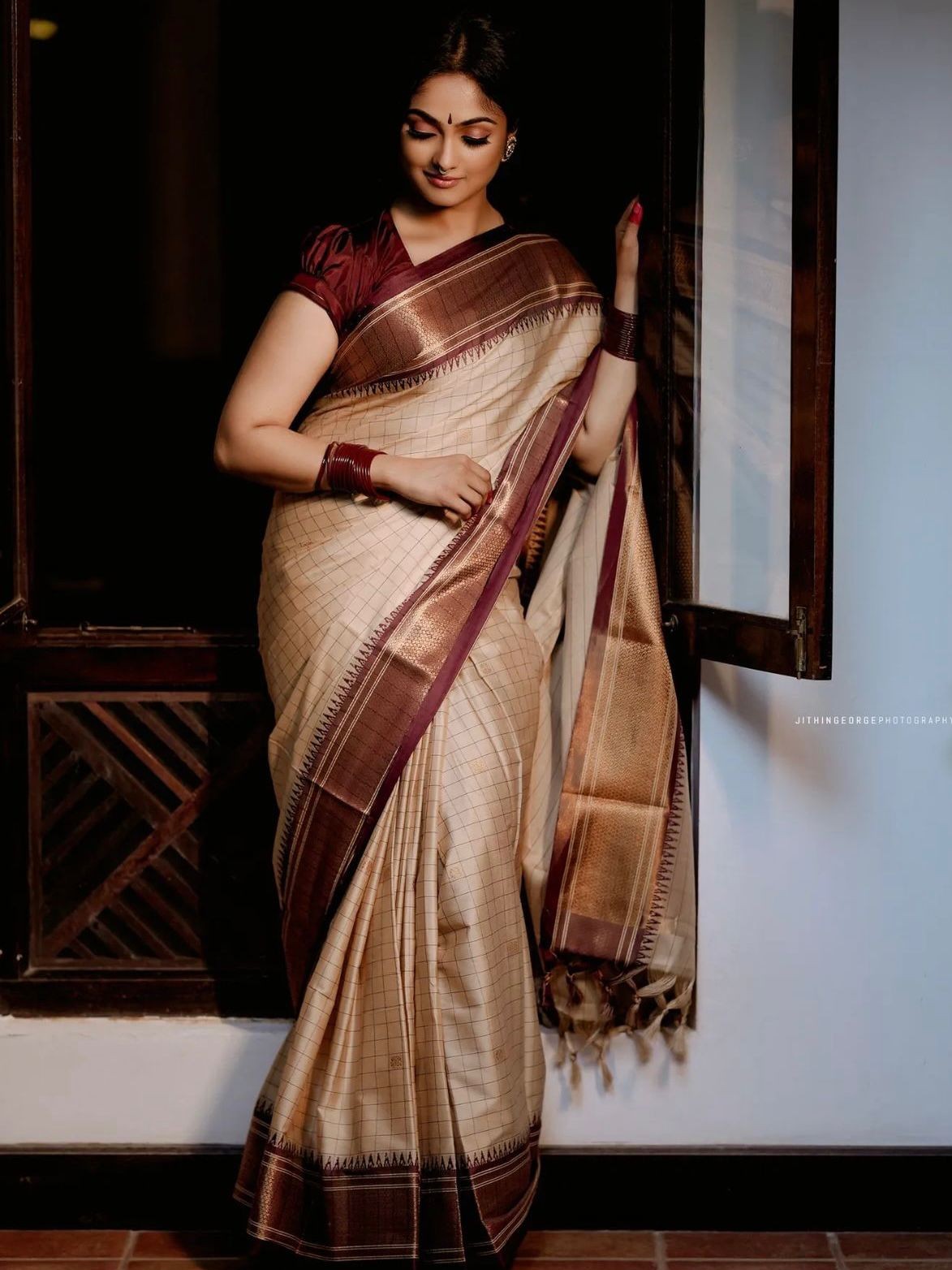 Semi Silk Kanjeevaram Elegant Design Saree